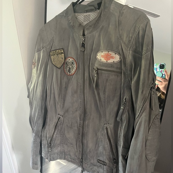 Harley-Davidson Gray Leather Jacket with patch detail - Picture 2 of 3